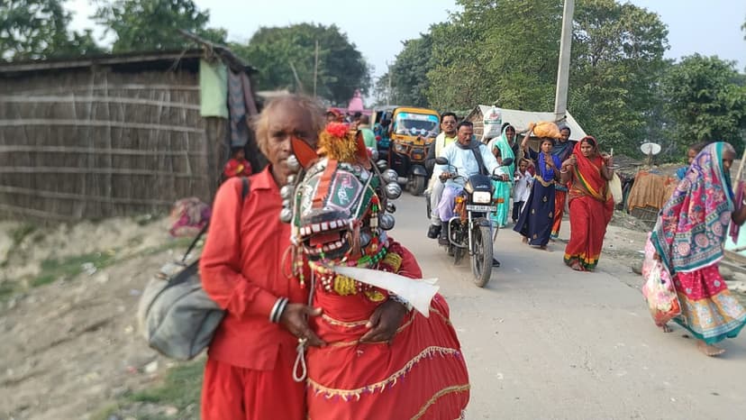 कार्तिक पूर्णिमा के अवसर पर श्रद्धालुओं ने लगाई डुबकी