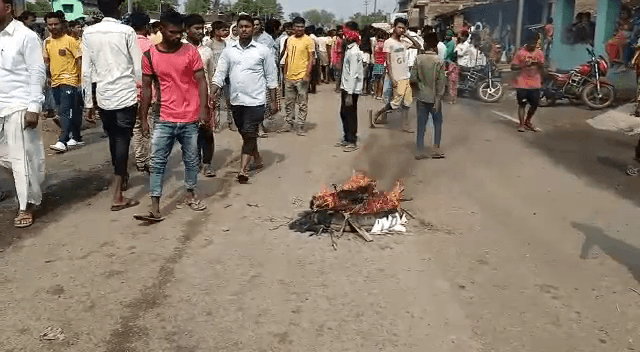 साहेबगंज में मां के साथ ही दो बेटों का मिला शव..आक्रोशित ग्रामीणों ने सड़क जाम कर किया हंगामा