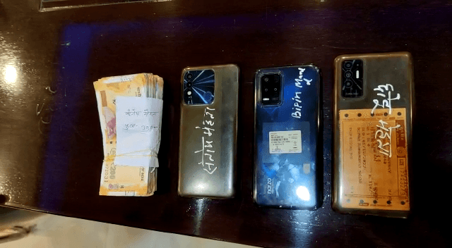 PETROL पंप के मैनेजर ने ही अपने कर्मचारी से LOOT की रची थी साजिश..