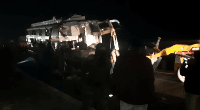 सुपौल में ट्रक और बस की सीधी टक्कर के बाद मची चीख-पुकार..सीतामढी से सिलीगुड़ी जा रही थी बस