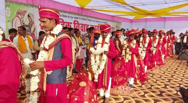भोजपुर में एक साथ 51 कन्याओं की शादी ..हजारों लोगो ने दिया आशीर्वाद..