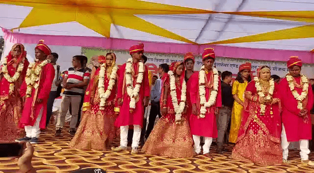 भोजपुर में एक साथ 51 कन्याओं की शादी ..हजारों लोगो ने दिया आशीर्वाद..
