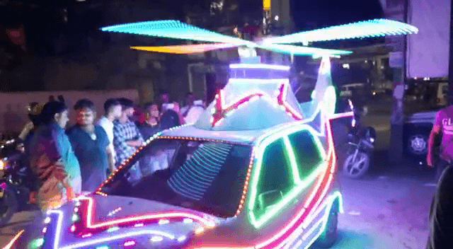 जब रोहतास के दो युवकों ने कार को बना दिया हेलीकॉप्टर..