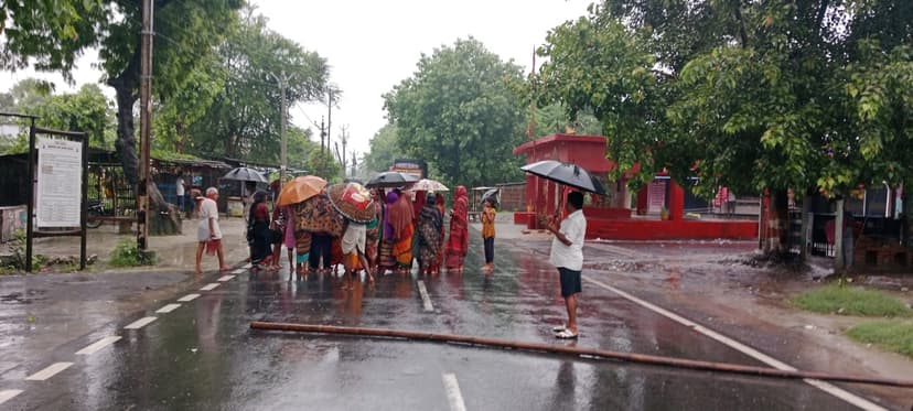 वैशाली के महुआ में पति-पत्नी की एक साथ मौत,गुस्से में ग्रामीण...