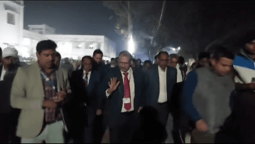 निरीक्षण के दौरान केके पाठक ने खाने के मेन्यू के साथ पूछे कई सवाल,फिर..