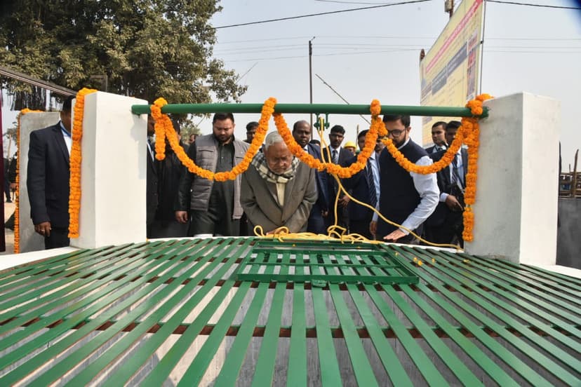 नीतीश -तेजस्वी ने कई योजनाओं का किया निरीक्षण और शुरूआत..दिखे कई रंग..