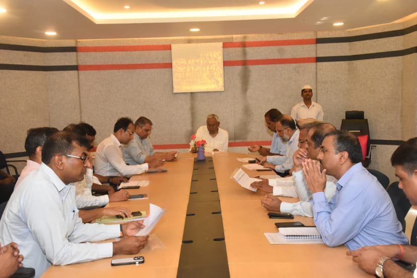 मलमास मेला की तैयारियों का लिया जायजा, अधिकारियों को दिया निर्देश