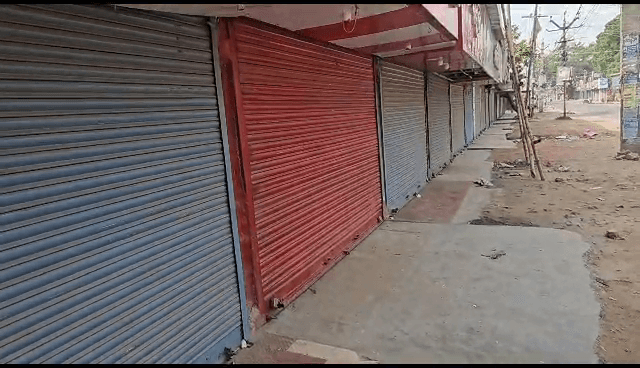 जेल से बाहर निकलने के बाद पहली बार सड़क पर उतरे पूर्व बाहुबली सांसद आनंद मोहन