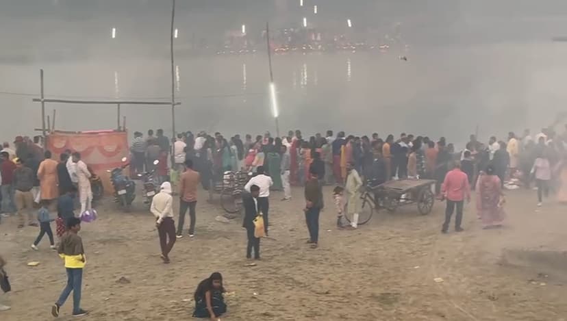 उदयमान सूर्य को अर्घ्य के साथ ही छठ संपन्न,दिखा आपसी भाईचारा,देखें तस्वीरें..