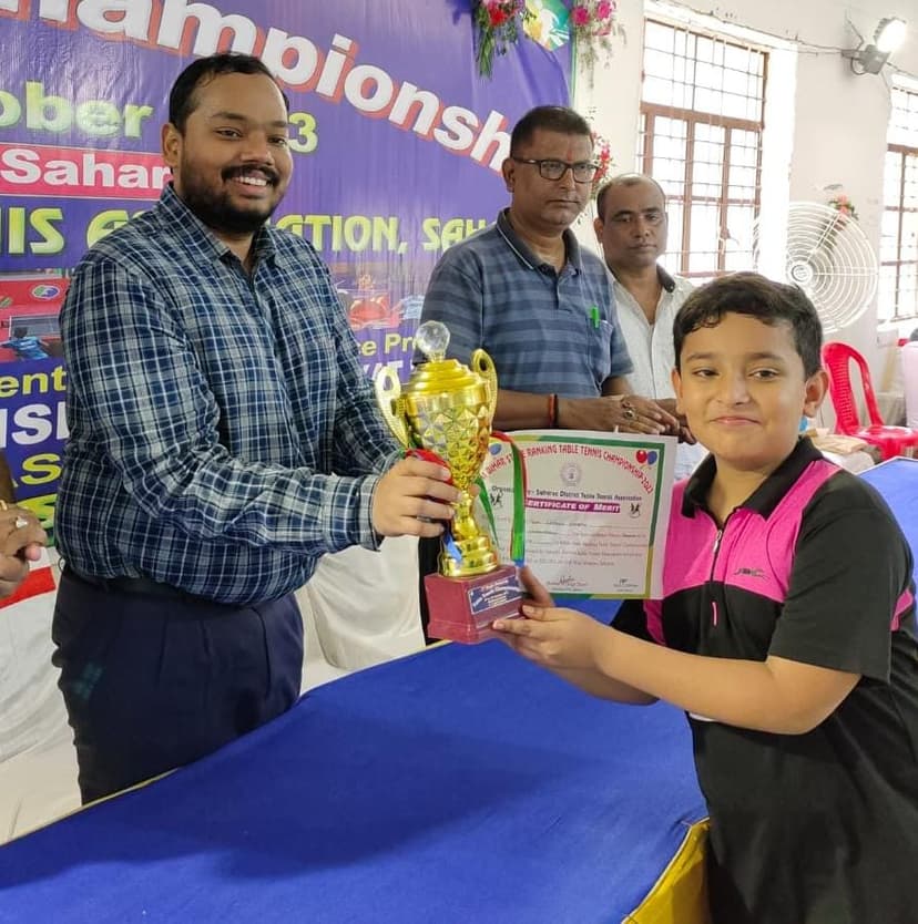 सहरसा के हिमांशु को मिला दूसरा स्थान, पटना की बिटिया का कमाल