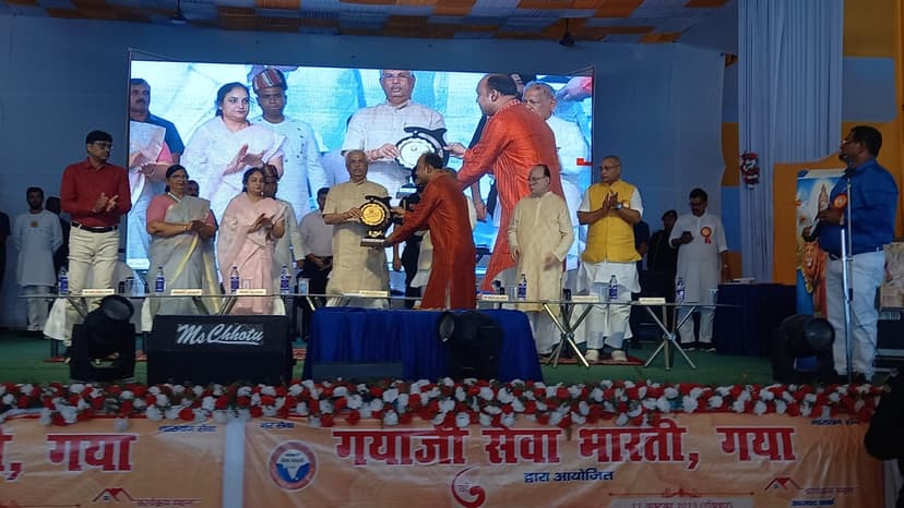 कहा- बेटियों को शस्त्र चलाने की प्रशिक्षण देने की जरूरत