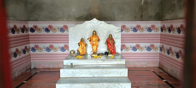 ग्रामीणों ने खदेड़कर एक चोर को पकडा, खंभे से बांधकर रखा, सड़क जाम कर किया प्रदर्शन