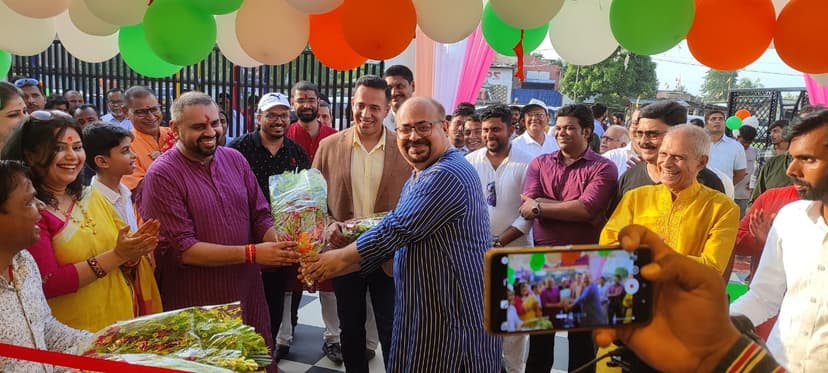 डिटेलिंग माफिया ने कोशी सीमाँचल के पूर्णिया में अपने पहले शोरूम का अनावरण किया: प्रीमियम कार केयर के सेवाओं में एक नया युग का हुआ आगाज..