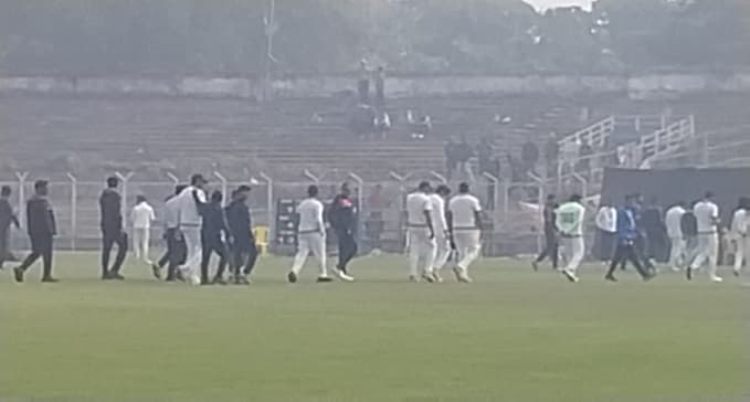 मुंबई के आगे बिहार की शर्मनाक हार, शिवम दुबे और रॉस्टन के आगे पस्त हुए बल्लेबाज, दर्शक निराश