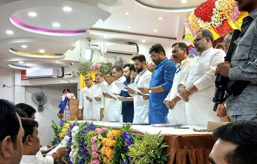 आगामी चुनाव के साथ-साथ कई मुद्दों पर हुआ मंथन, संगठन को मजबूत बनाने पर भी हुई चर्चा