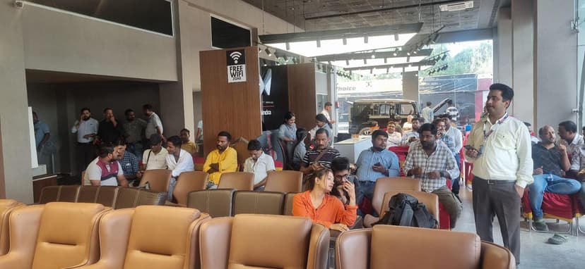 पूर्णियां में महिंद्रा XUV 3XO REVX सीरीज का शानदार अनावरण, ₹8.94 लाख से शुरू कीमत