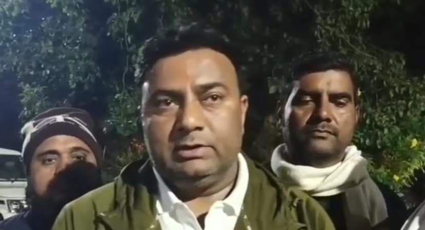 परिवार को मिला 21 लाख का मुआवजा और नौकरी