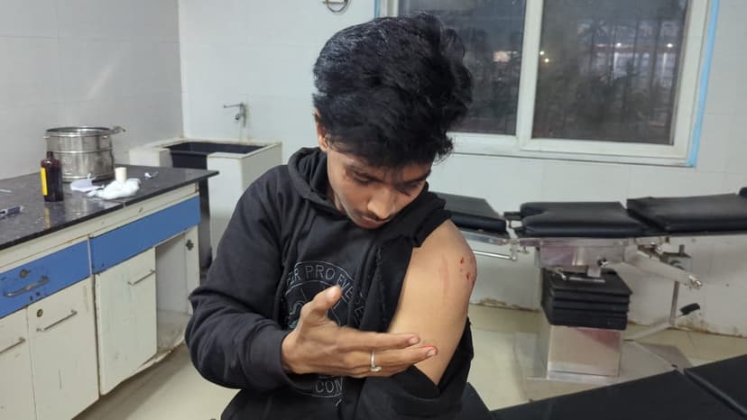 आरा में बस स्टैंड के पास पुराने विवाद में अपराधियों ने युवक को दौड़ाकर मारी गोली