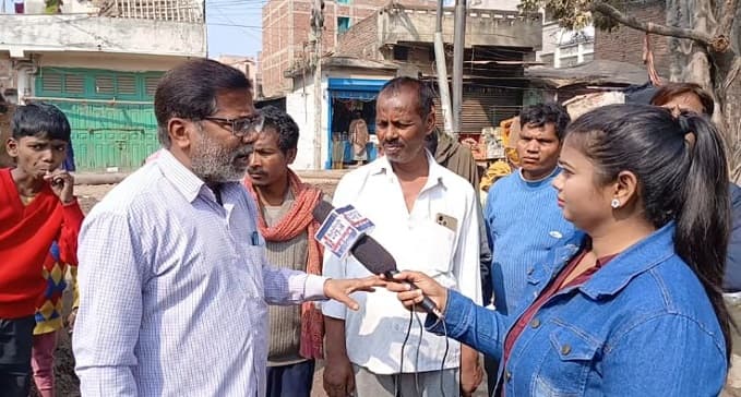 स्कूली बच्चों की जान से हो रहा खिलवाड़, स्थानीय लोगों में आक्रोश