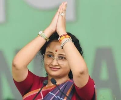 हेमंत सोरेन और कल्पना सोरेन ने पार्टी कार्यकर्ताओं को किया संबोधित
