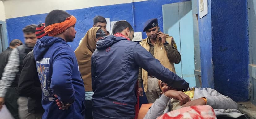 नवादा में मूर्ति विसर्जन के दौरान ठांय-ठांय, पुरानी रंजिश में किशोर को मारी गोली, इलाके में तनाव