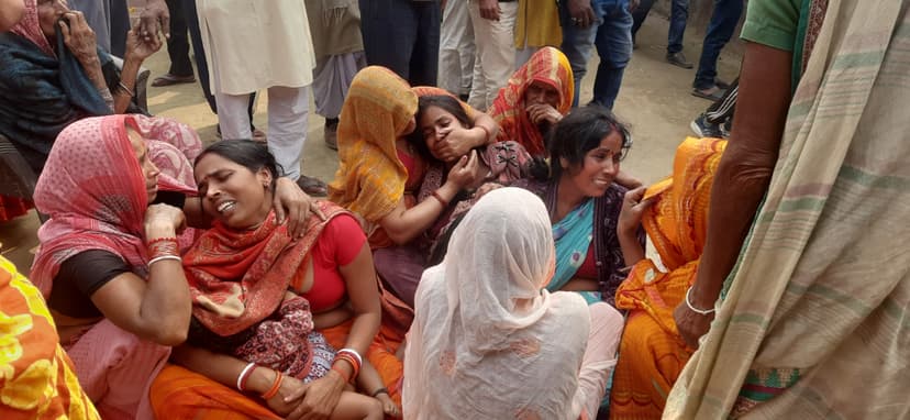 स्कॉर्पियो की चपेट में आए बाइक सवार, भीषण हादसे में 2 की मौत, परिवार में मचा कोहराम