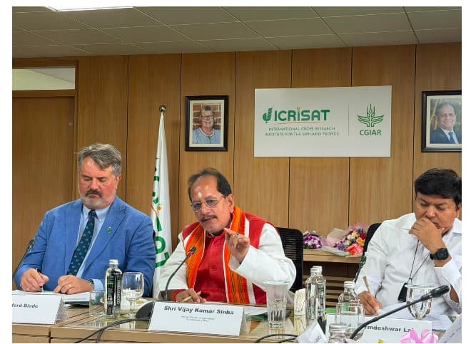 कृषि क्षेत्र में हो रहे अनुसंधान एवं नवाचारों का लाभ आमजनों तक पहुंचाना हमारी प्राथमिकता – मंत्री विजय कुमार सिन्हा