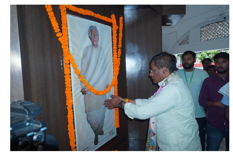 संग्रहालयों को ज्ञान, शोध और अध्ययन के स्थान बनाए जाएं - मंत्री डॉ. प्रमोद कुमार