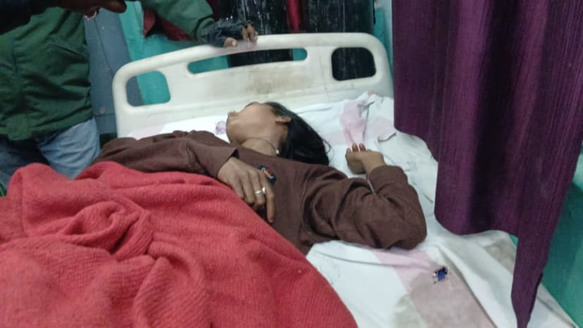 शादी का झांसा देकर प्रेमी ने तीन युवकों के साथ मिलकर युवती से किया दुर्व्यवहार, युवती ने गंगा नदी में लगाई छलांग