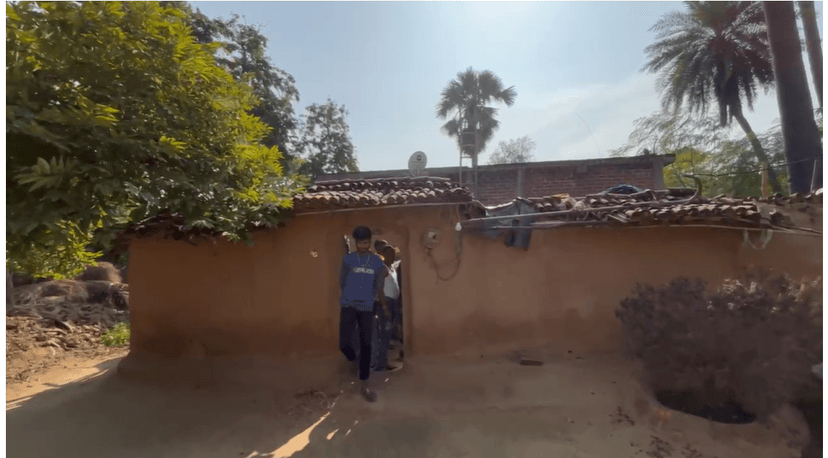नवादा के गैरबा गांव के सैकड़ों ग्रामीण आज भी झोपड़ी में रहने को मजबूर, ग्रामीणों ने की जांच और कार्रवाई की मांग”