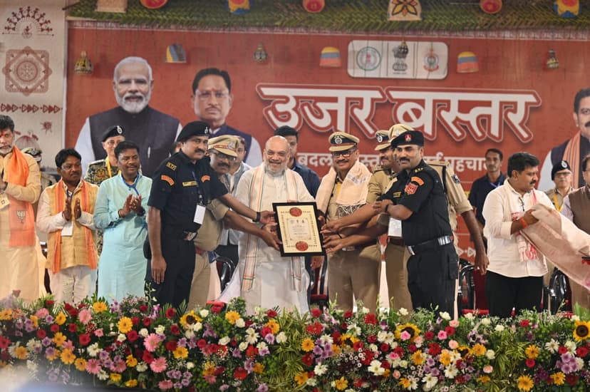 नक्सल उन्मूलन अभियान की देशभर में सराहना